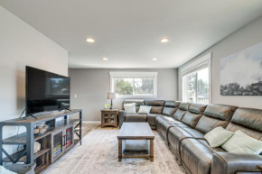 Chic Westport Vacation Rental, Walk to Beach!